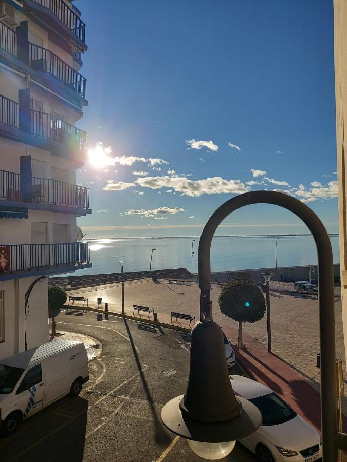 Apartamento En Primera Linea De Mar L'Ampolla Kültér fotó